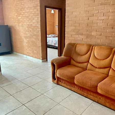 Flat De 2 Quartos Com Ar Na Area Central De Gv Com Conzinha Completa-Garagem-Wifi-Bom P Grupos Ou Familias Ou Empresas Governador Valadares Exterior photo