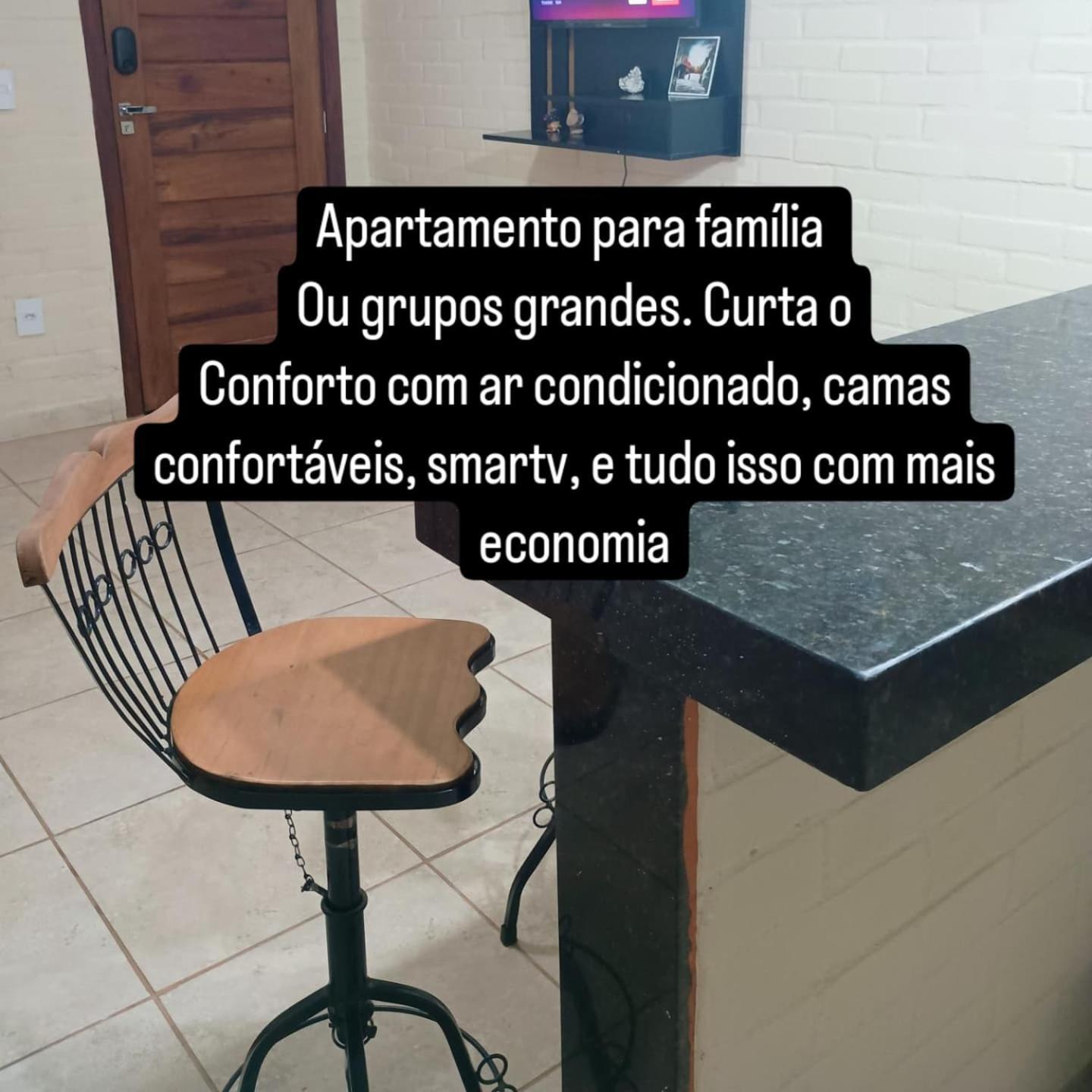 Flat De 2 Quartos Com Ar Na Area De Gv Com Conzinha Completa-garagem-wifi-bom P Grupos Ou Familias Ou Empresas * Governador Valadares